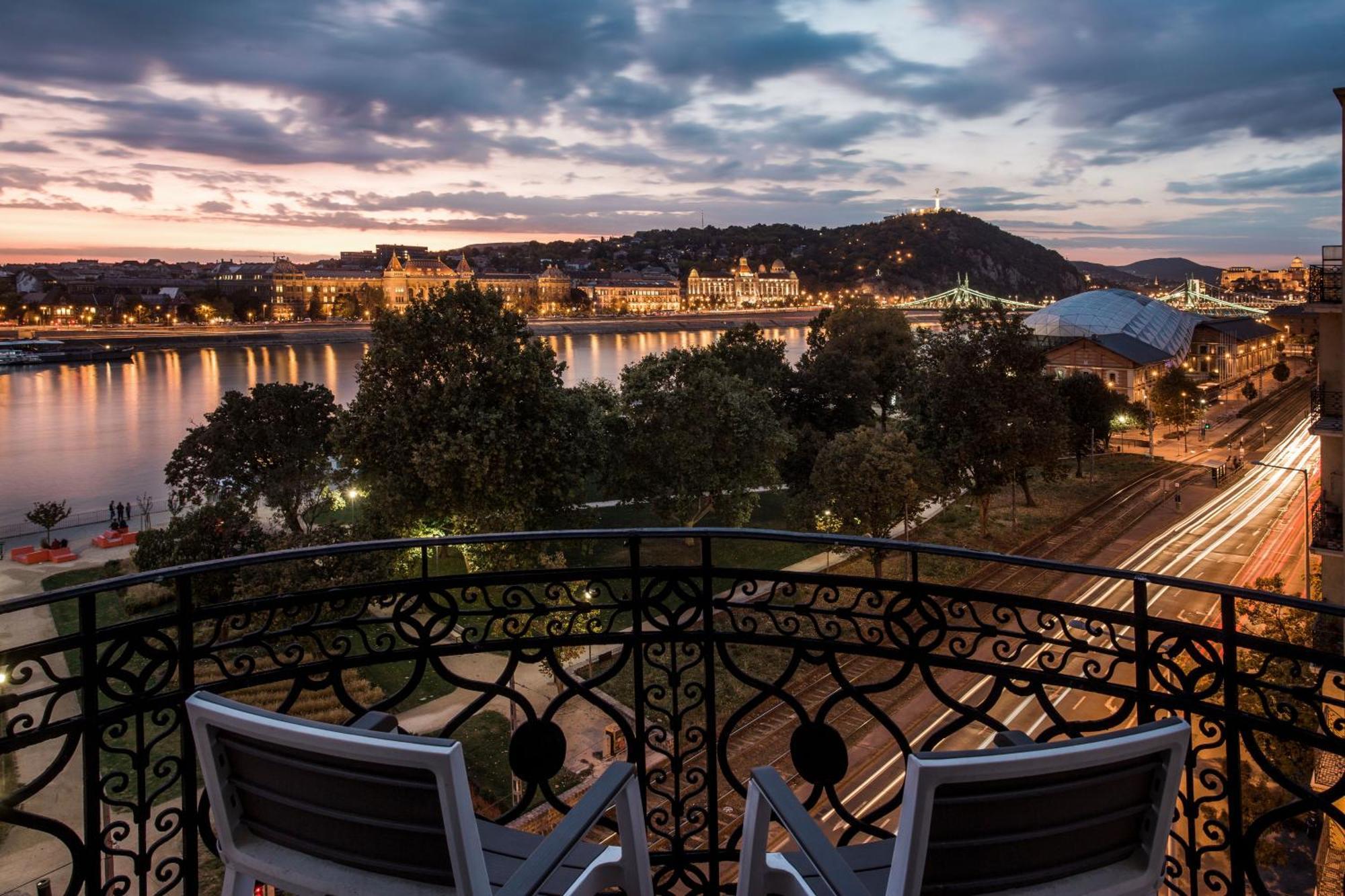 Lejlighed Luxurious Danubeside For 6 Budapest