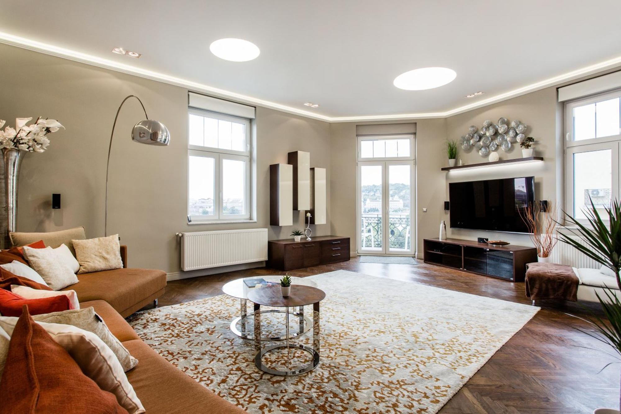 Luxurious Danubeside For 6 Apartament *